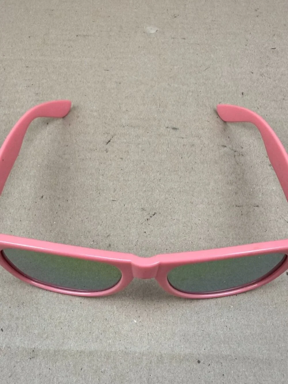 Pink Sunglasses With Bow Detail - Scratch Damage